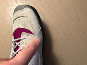ナイキACG エアリバデルチ 窮屈な場所