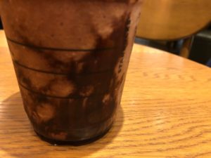 チョコレートwithアーモンドプラリネフラペチーノ