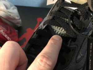 ＃エアジョーダン５オフホワイトシューホール画像