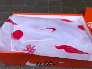 NIKE CORTEZ72 SHOE DOG PACK　包み紙　再生紙　画像