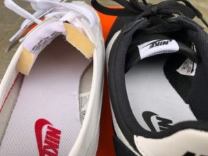 NIKE CORTEZ`72 SHOE DOG PACKとクラシックコルテッツを比較した画像